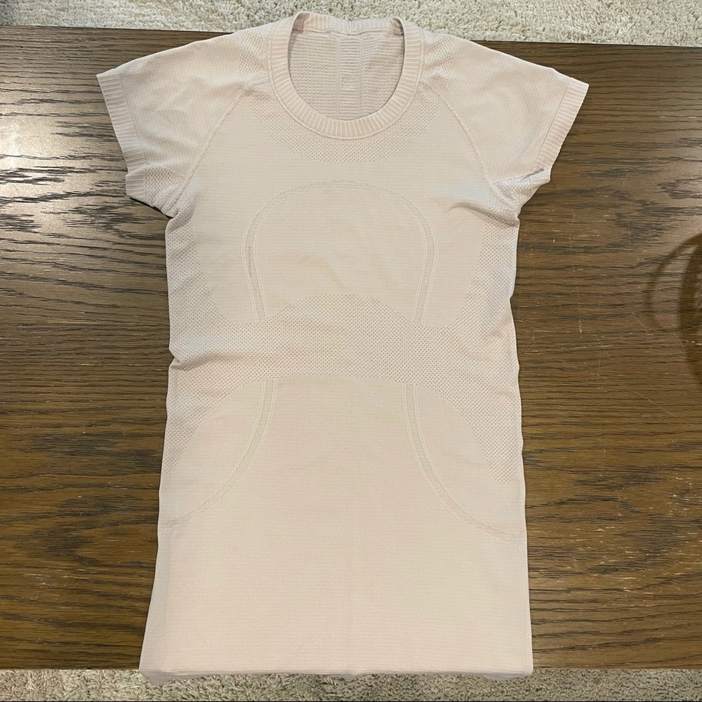 Lululemon Swiftly Tech Short Sleeve Shirt 2.0 - Light Pink